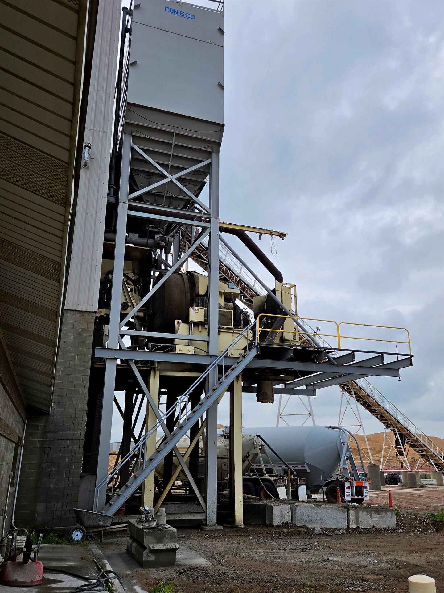 The JD Concrete plant building